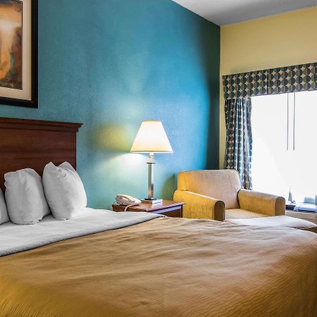 Quality Inn & Suites Memphis East Extérieur photo